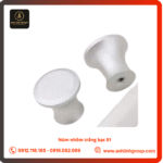 Núm nhôm trắng bạc 01